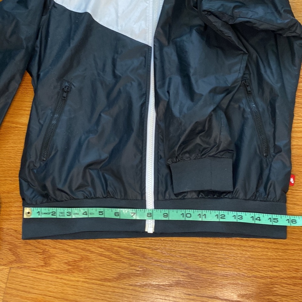 Nike Jacket - Picture 7 of 12